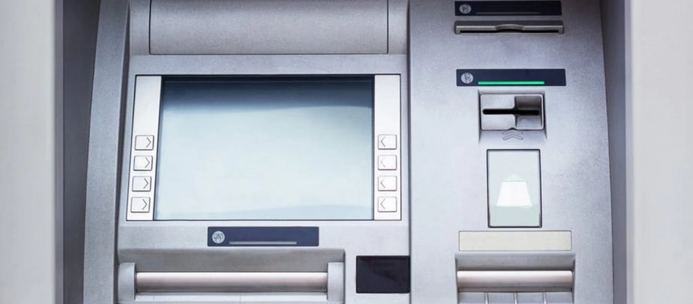 Οι τράπεζες θα χρεώνουν το 2020 στους πελάτες τα πάντα: Από αλλαγή PIN μέχρι & την πληρωμή δόσης πιστωτικής στον γκισέ!